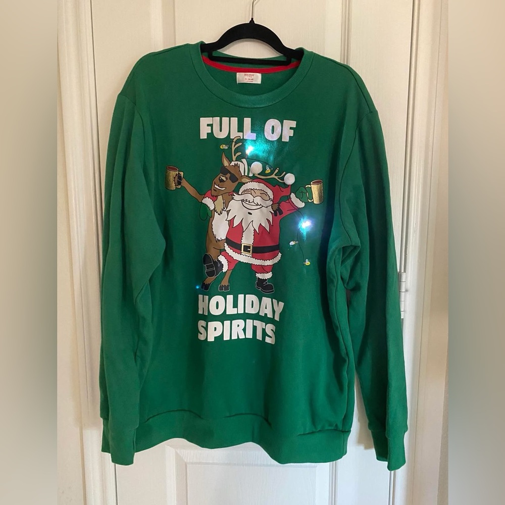 Holiday Time Lights Up pullover XL EUC